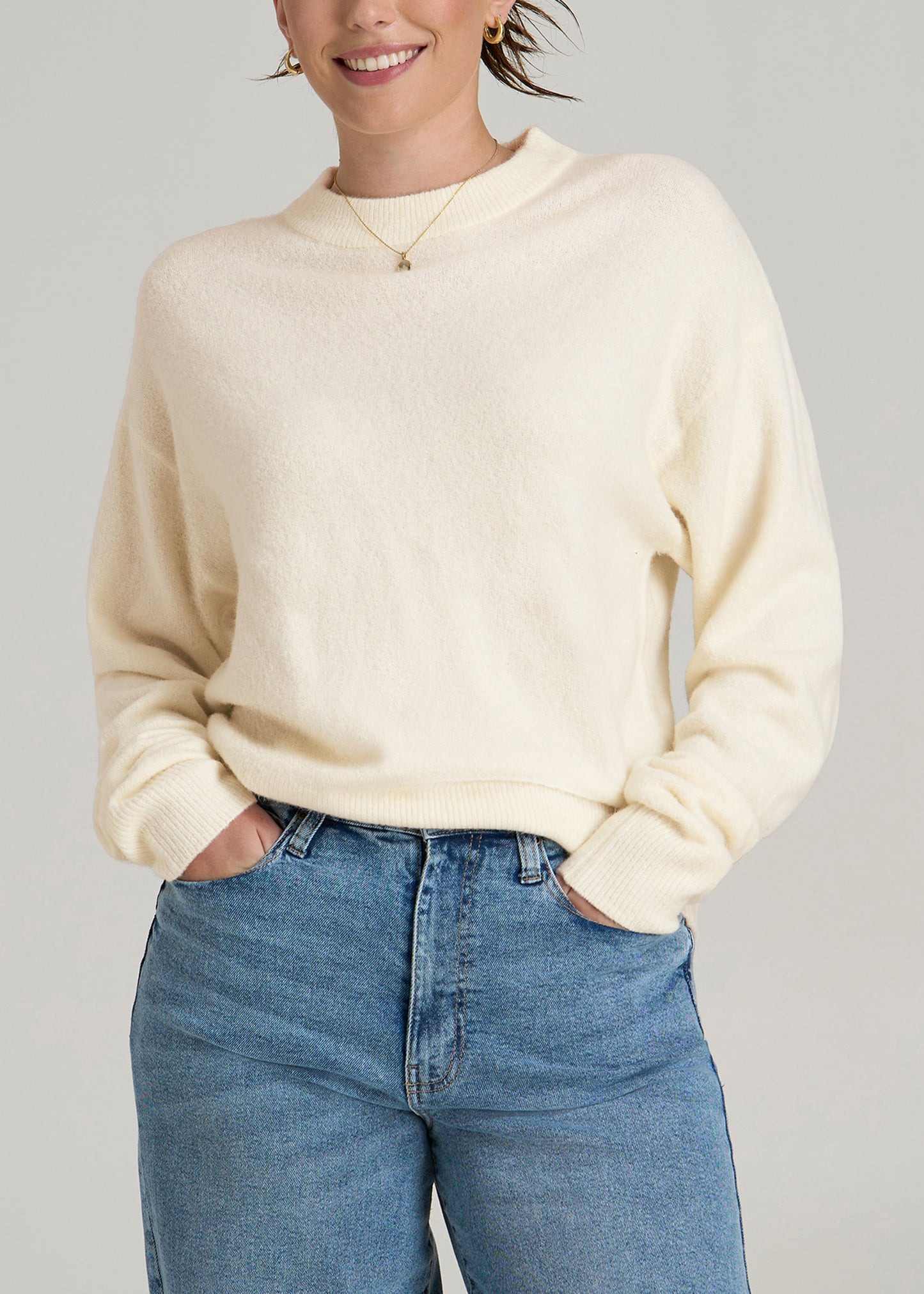 Relaxed Crewneck Wool Blend Tall Women's Sweater in White Alyssum