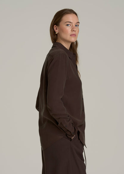 Relaxed Button-Up Single-Pocket Blouse for Tall Women in Espresso