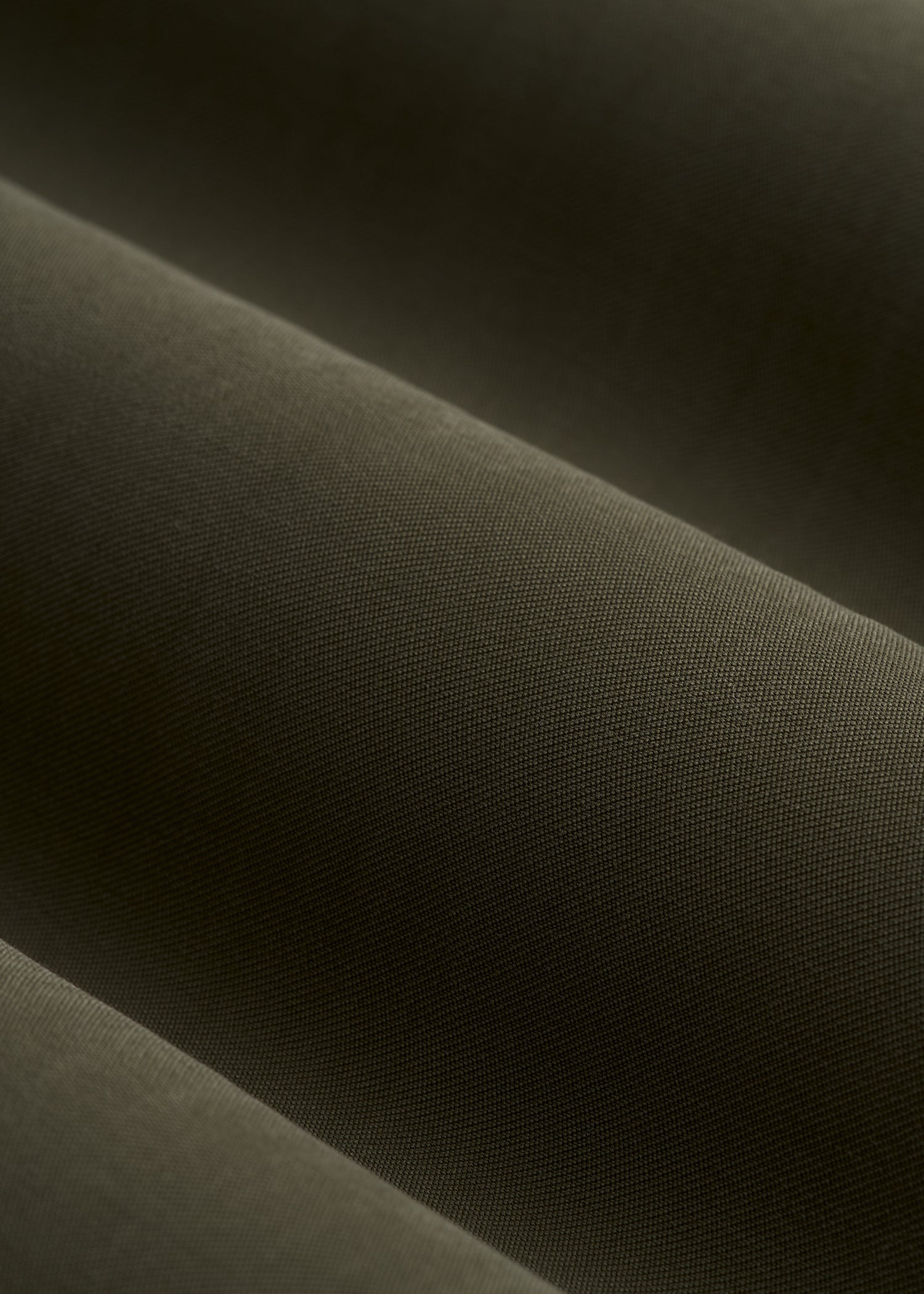 Relaxed Button-Up Single-Pocket Blouse for Tall Women in Forest Night