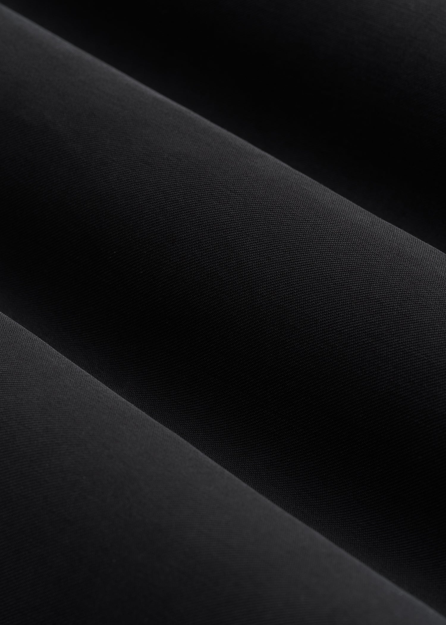 Relaxed Button-Up Single-Pocket Blouse for Tall Women in Vintage Black