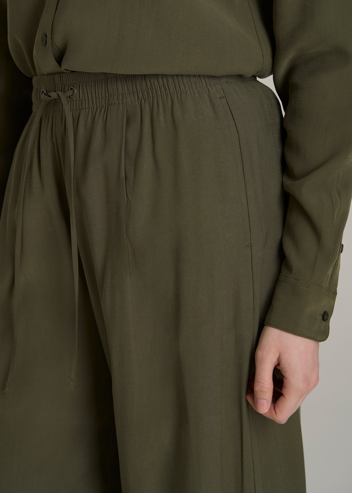 Relaxed Pull-On Pants for Tall Women in Forest Night