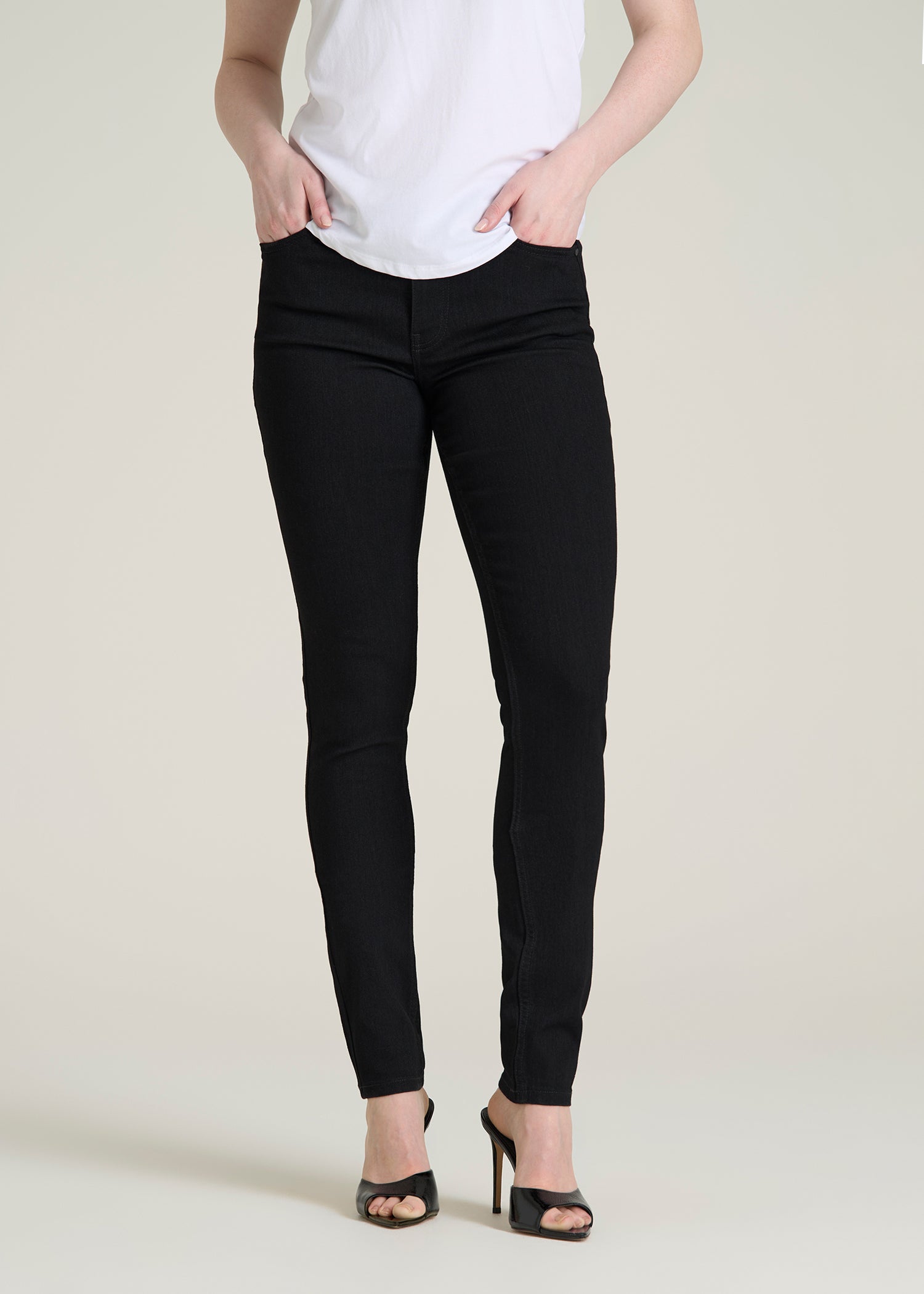 Sarah Mid-Rise Skinny Jeans for Tall Women in Optimum Black