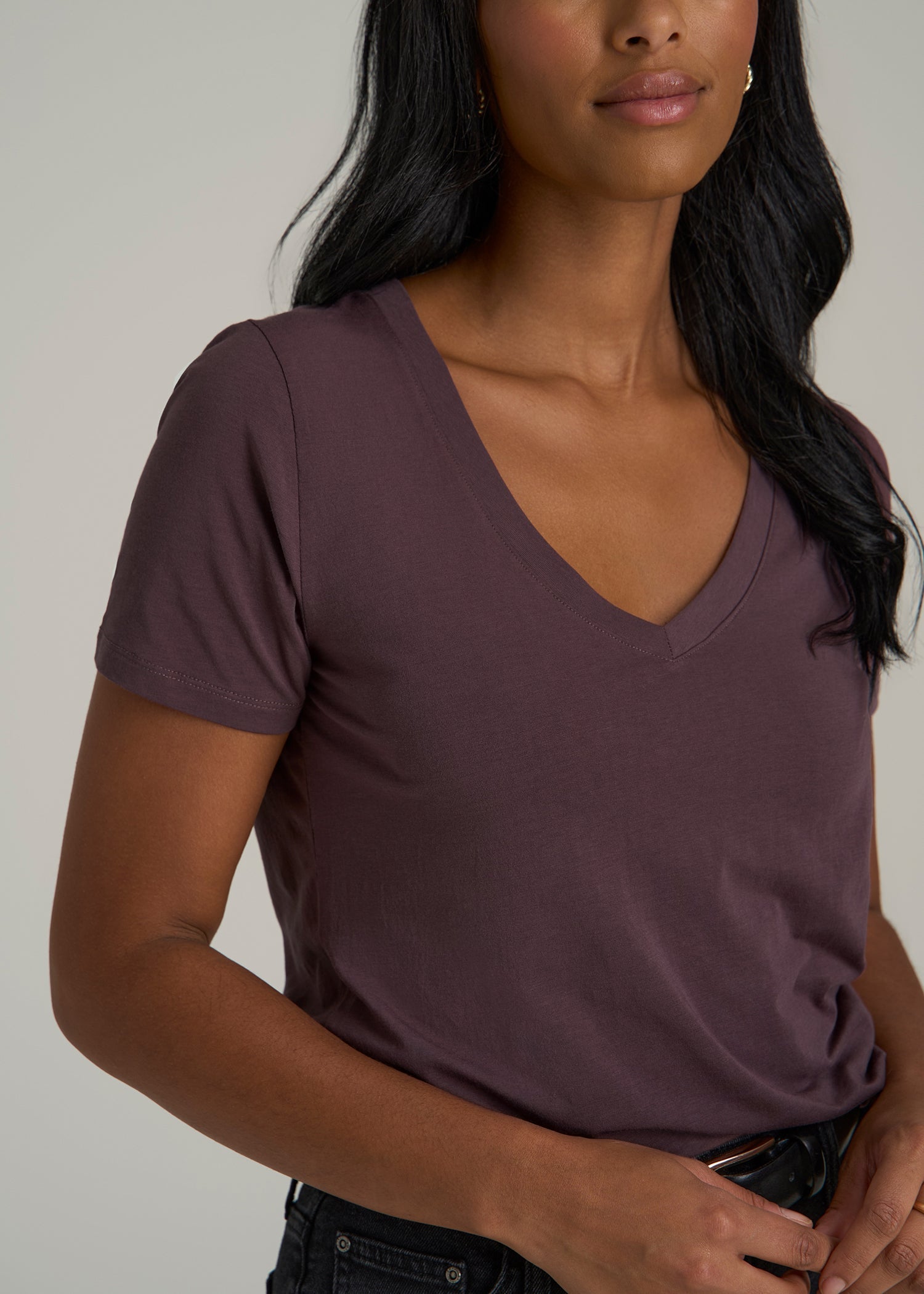 Scoop V-Neck Tee for Tall Women in Merlot