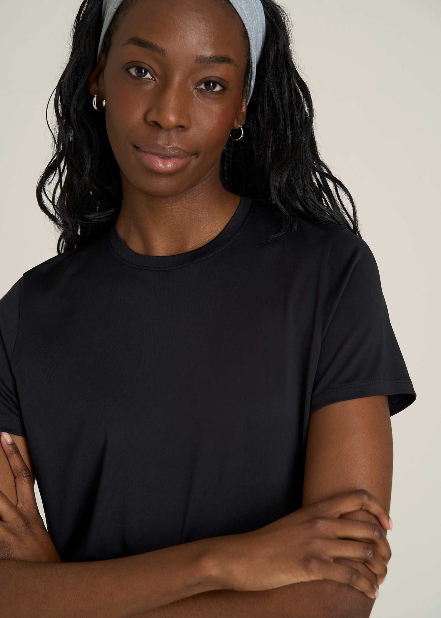 Short Sleeve Crew Neck Tee for Tall Women in Black