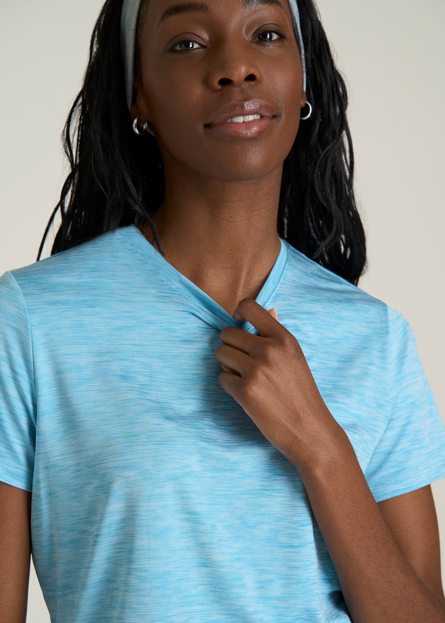 Short Sleeve Crew Neck Tee for Tall Women in Spring Blue Mix