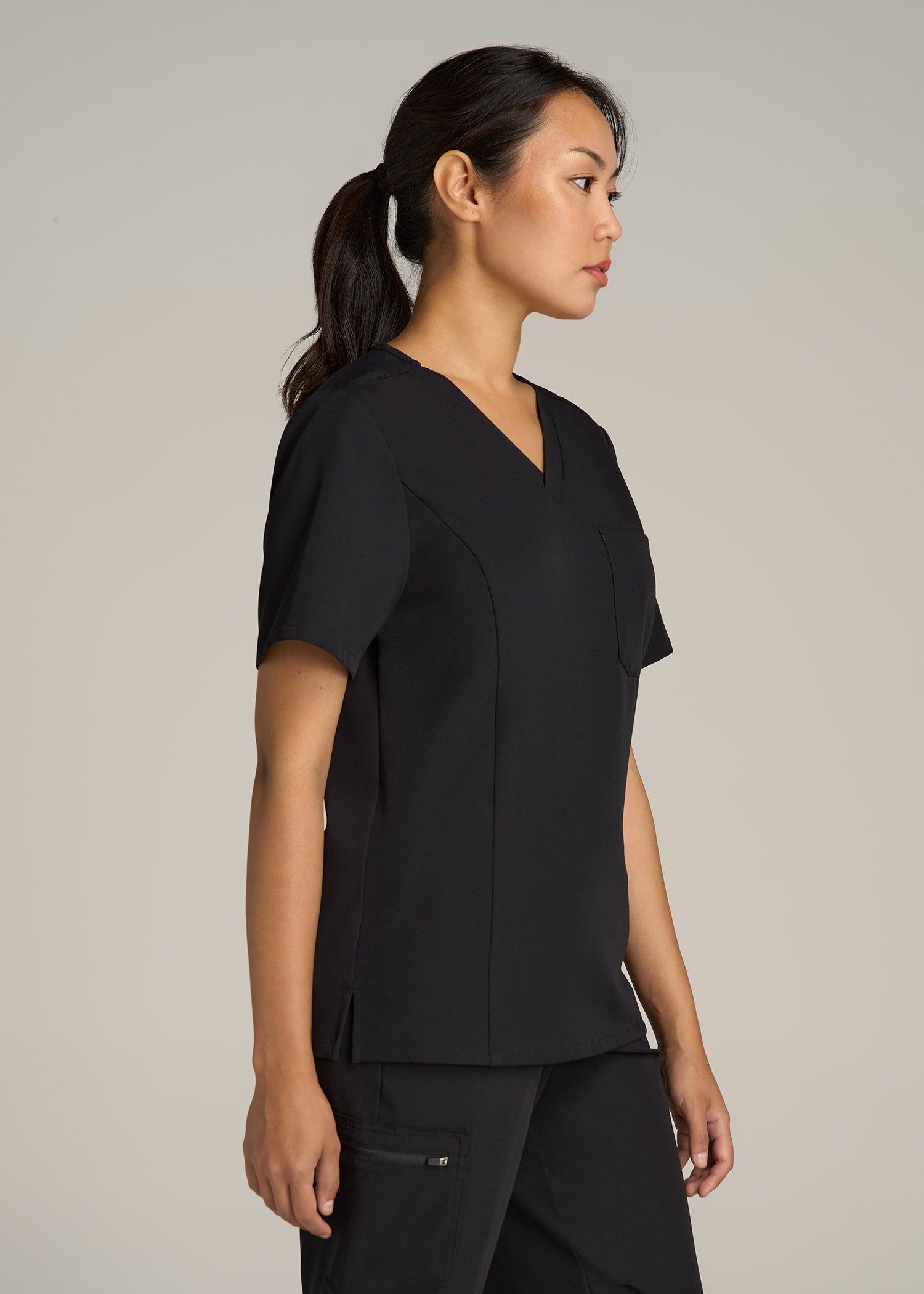 Short Sleeve V-Neck Scrub Top for Tall Women in Black