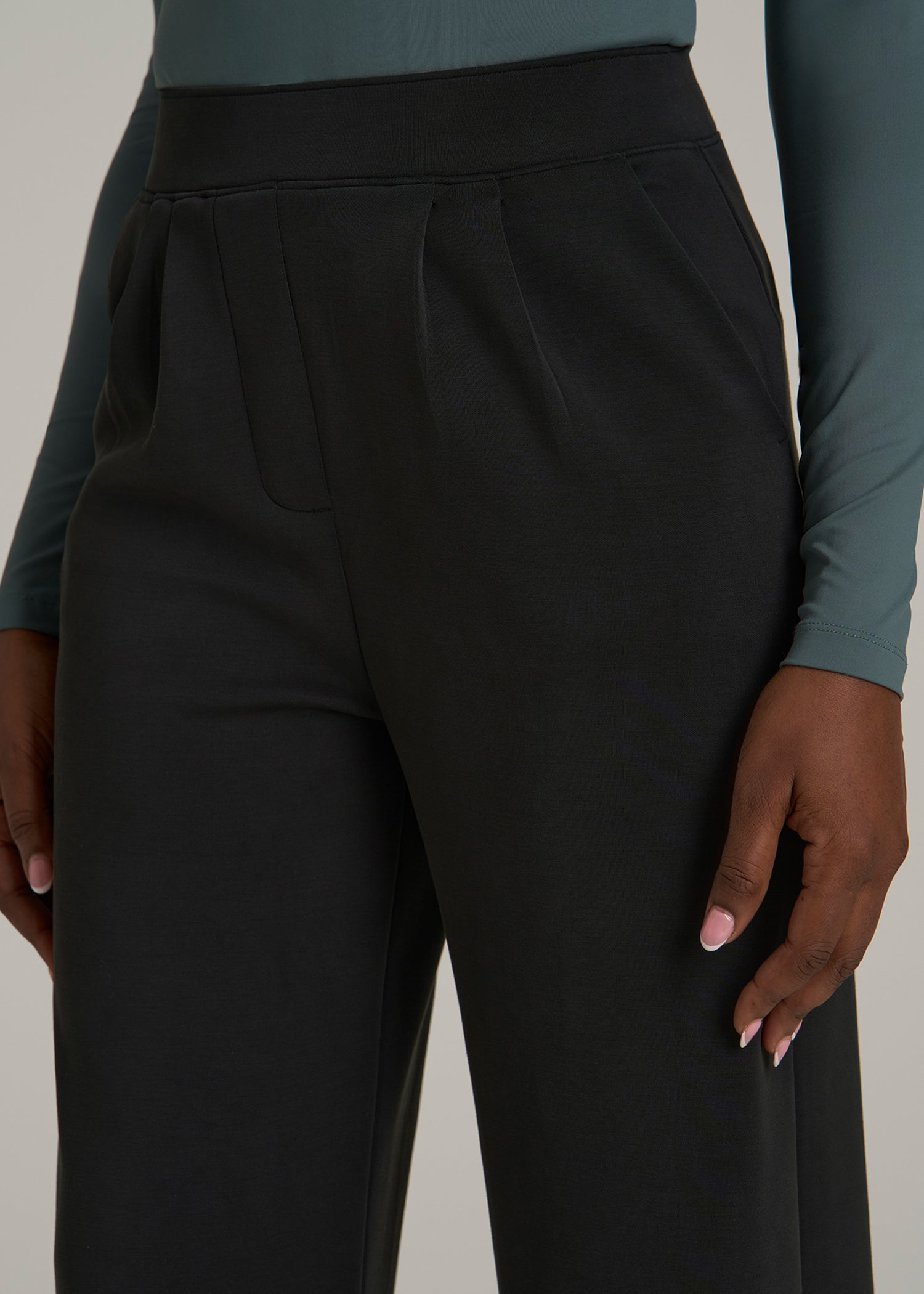 Soft Motion Pleated Wide Leg Pant for Tall Women in Black