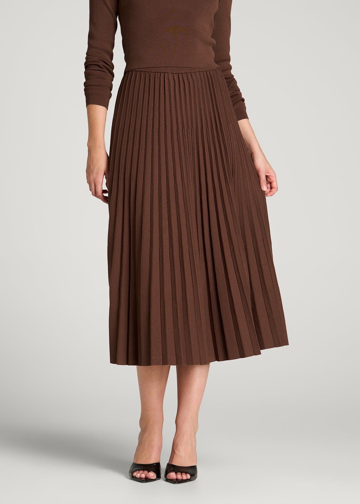 Structured Knit Pleated Midi Skirt for Tall Women in Deep Caramel