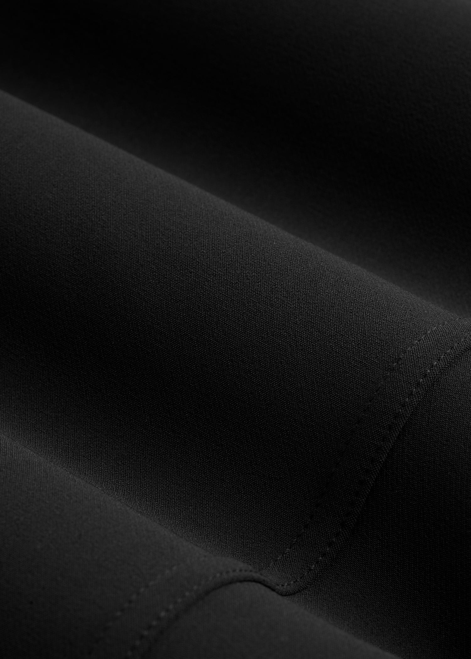 Traveler Tapered Fit Pant for Tall Women in Black