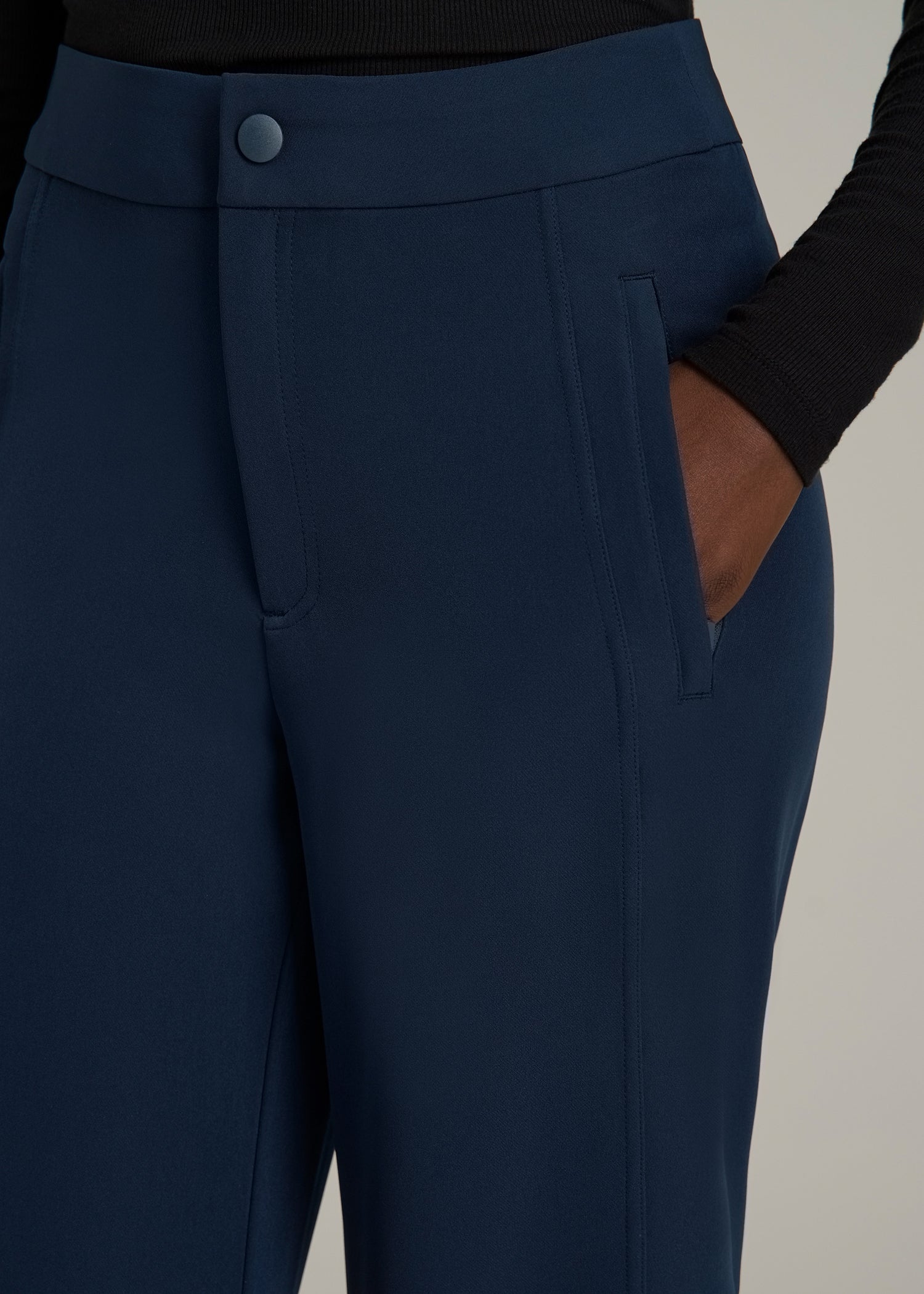 Traveler Tapered Fit Pant for Tall Women in Navy