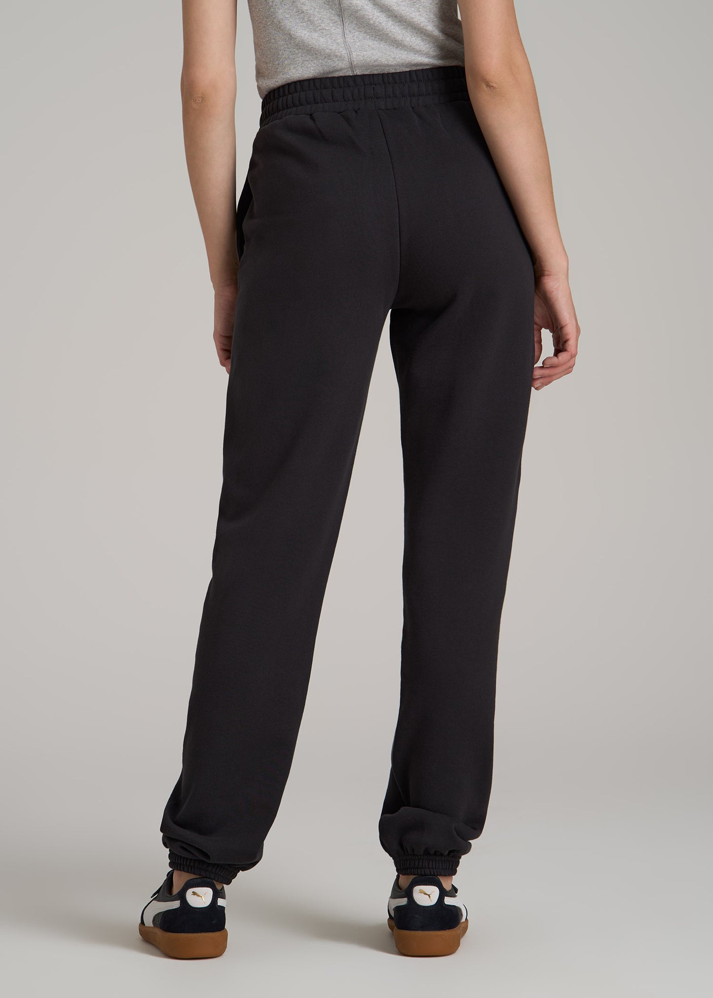 Wearever Fleece Relaxed Women's Tall Sweatpants in Graphite Black