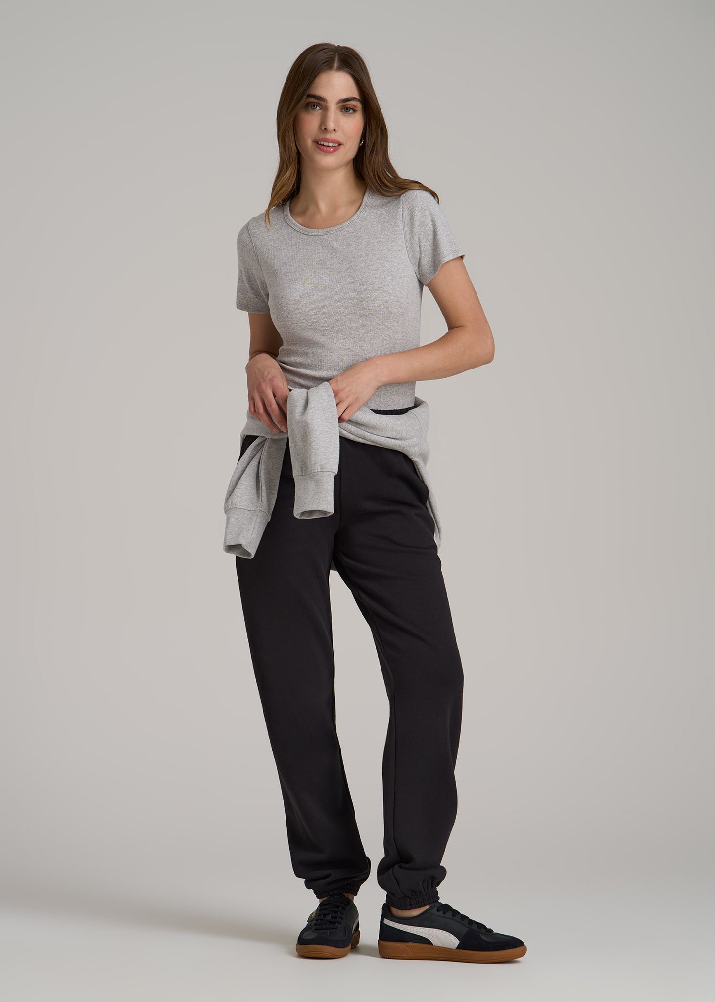 Wearever Fleece Relaxed Women's Tall Sweatpants in Graphite Black