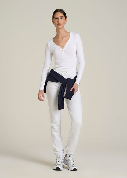 Wearever Fleece Slim Fit High-Waisted Garment Dye Sweatpants for Tall Women in Heather Cloud White