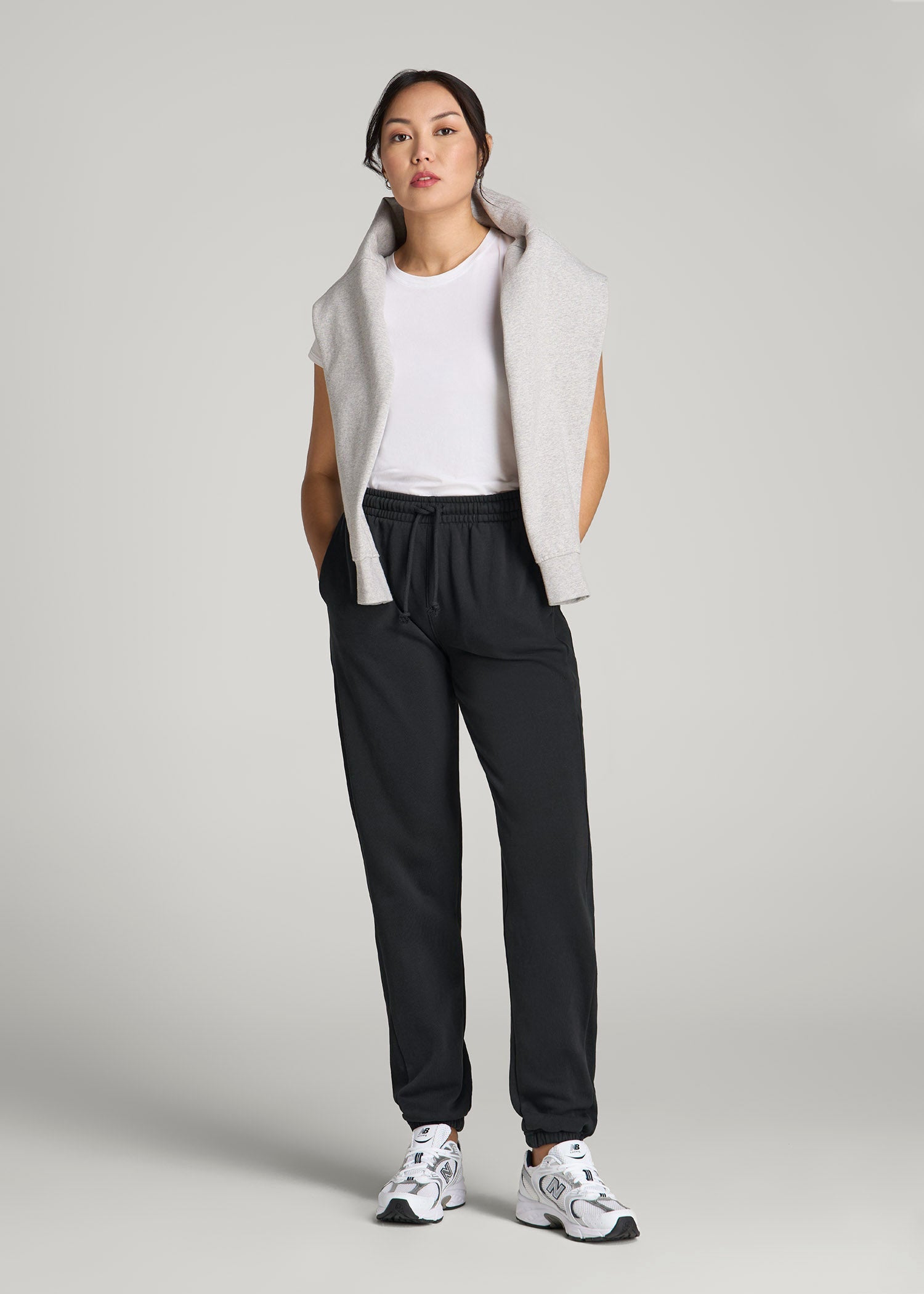 Wearever Fleece Regular Fit Sweatpants for Tall Women in Vintage Black