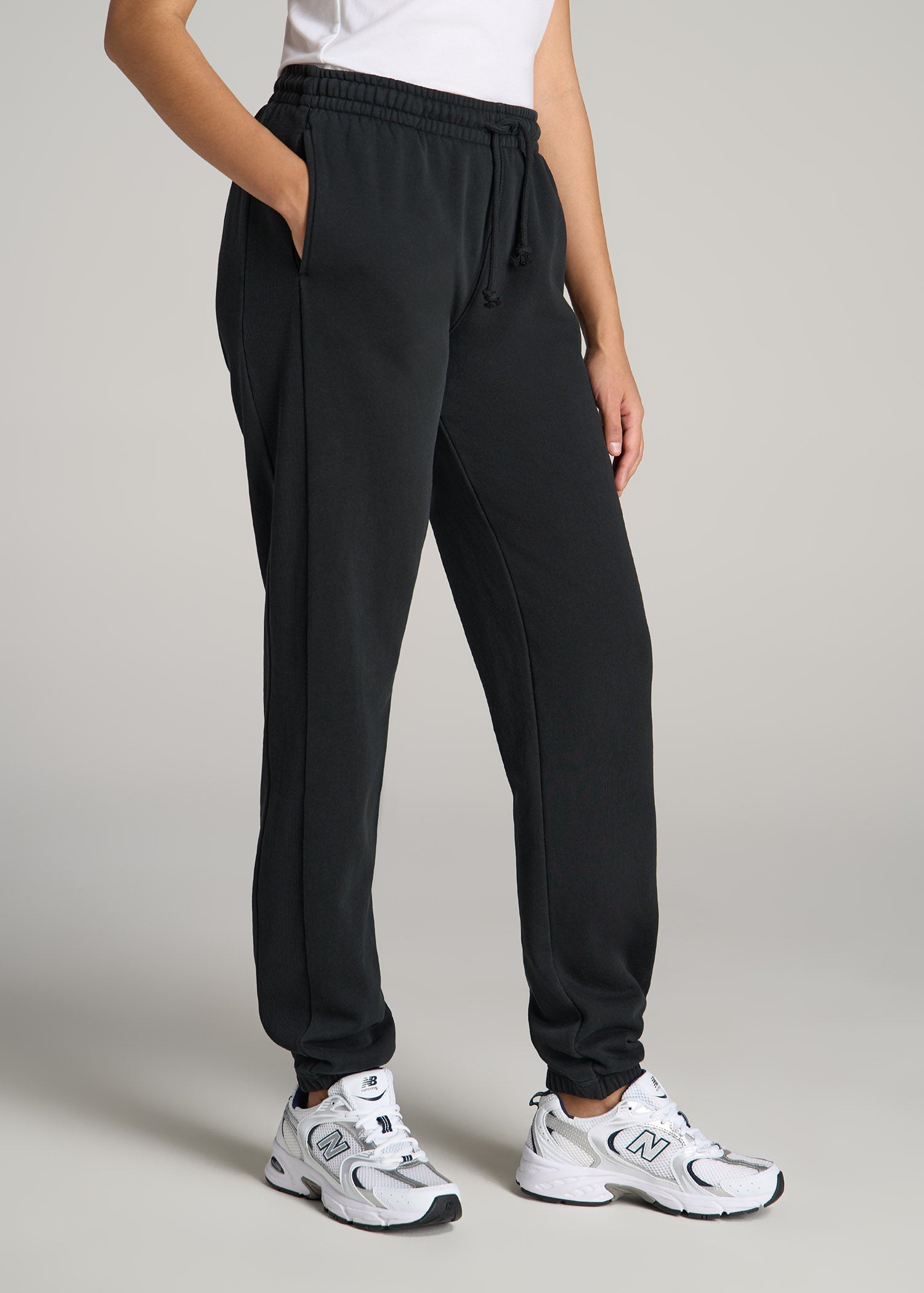 Wearever Fleece Regular Fit Sweatpants for Tall Women in Vintage Black