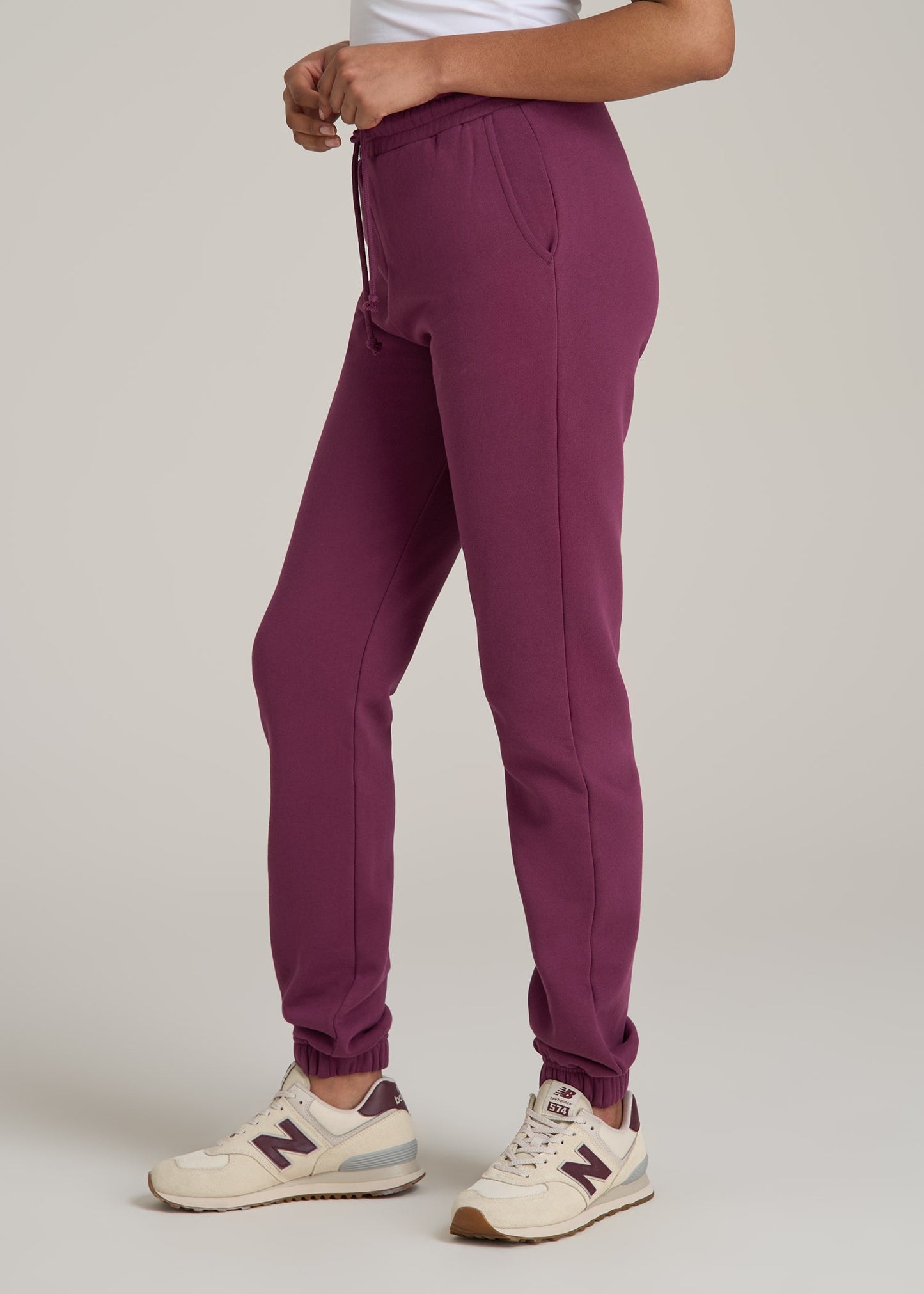 Wearever Fleece SLIM-FIT High-Waisted Women's Sweatpants in Purple Gumdrop