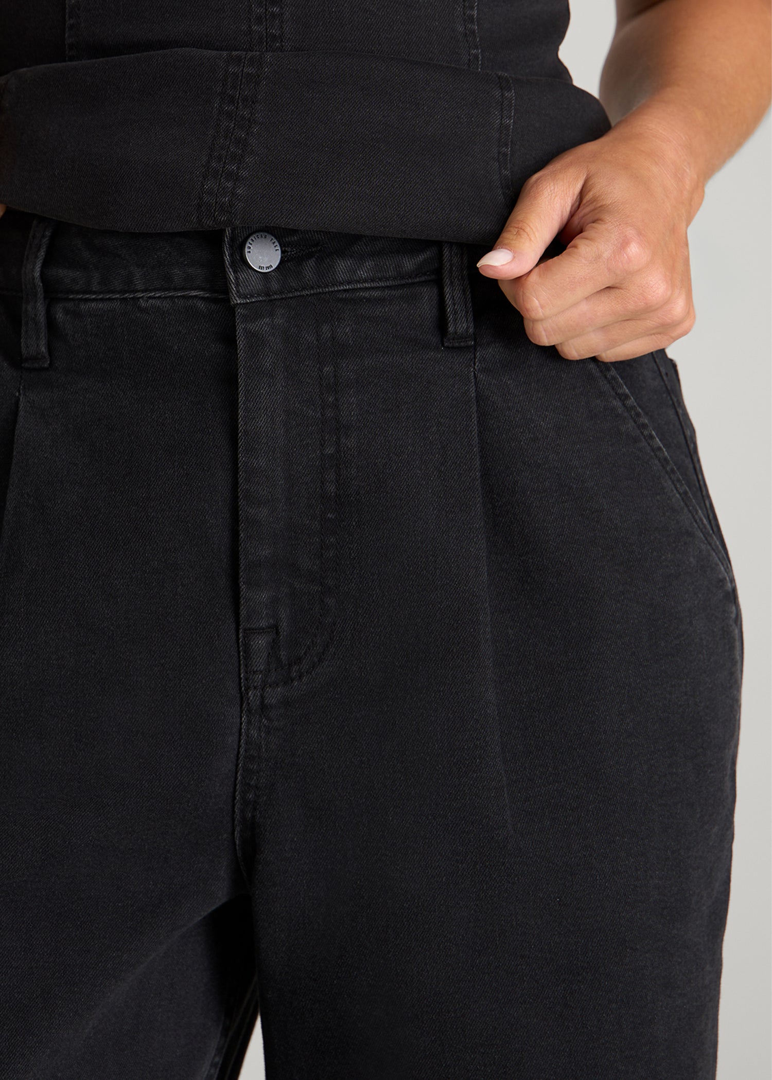 Wide Leg Pleated Denim Trousers for Tall Women in Onyx Black Wash