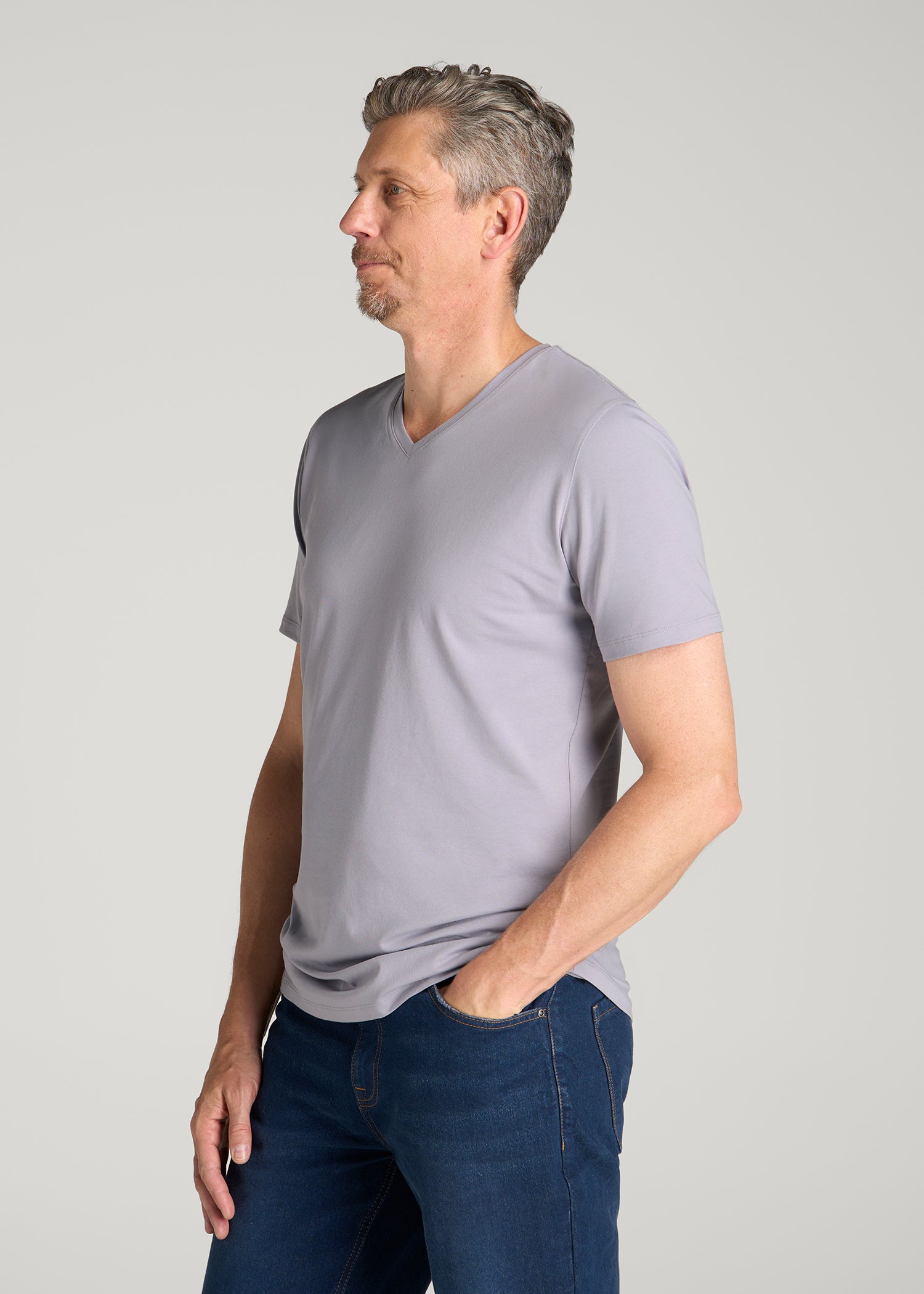 The Essential Slim Fit V-Neck Tee for Tall Men in Dusty Lilac