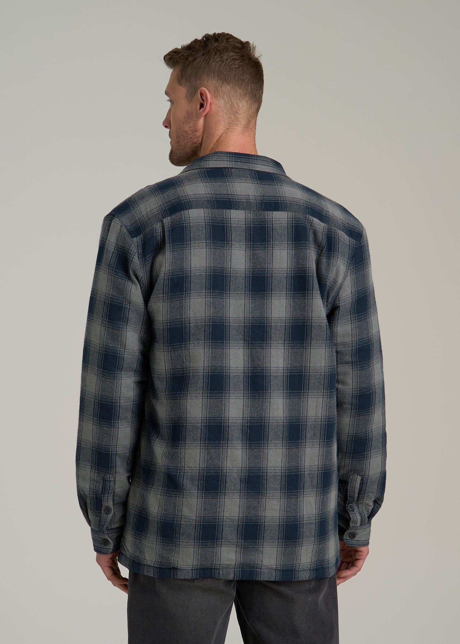 LJ&S Sherpa-Lined Shirt Jacket for Tall Men in Midnight Navy & Medium Grey Plaid