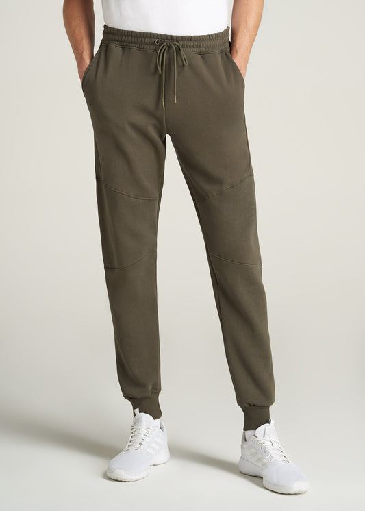 TAPERED-FIT Stretch Cotton Cargo Jogger Pants for Tall Men in Dark Sand