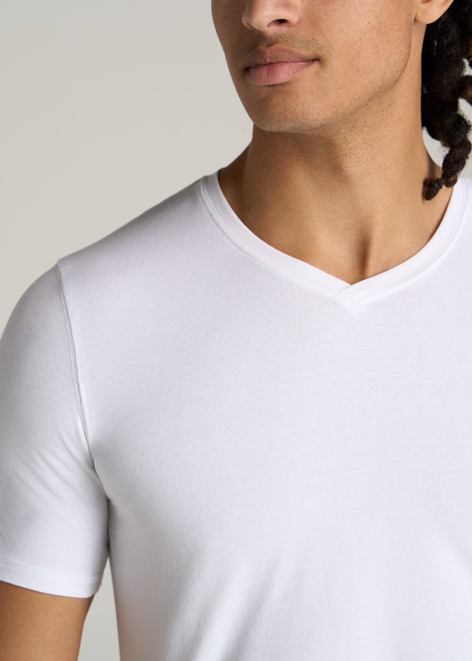 How a T-shirt Should Fit a Man — The Essential Man