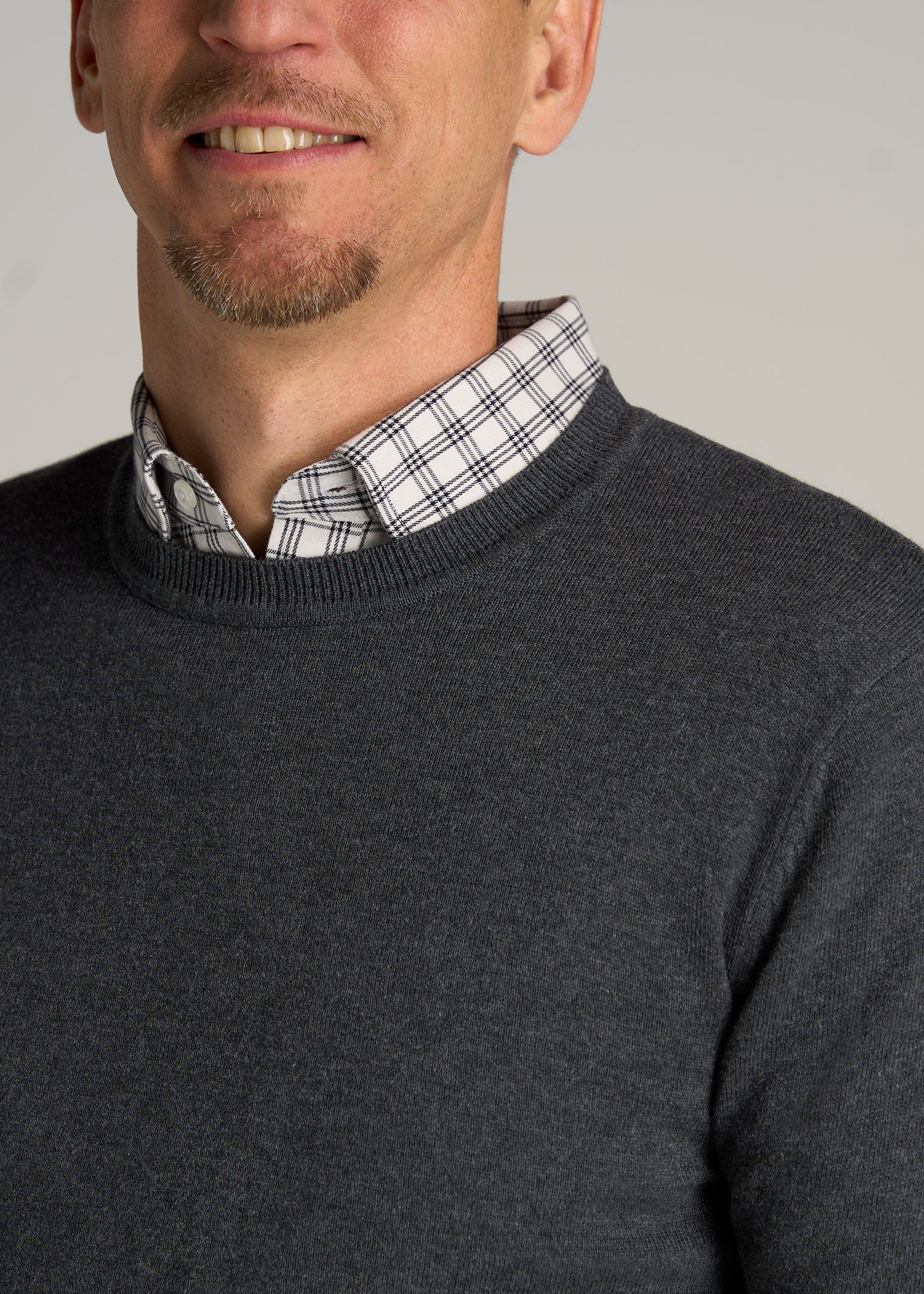    American-Tall-Men-Everyday-Crewneck-Sweater-Charcoal-detail