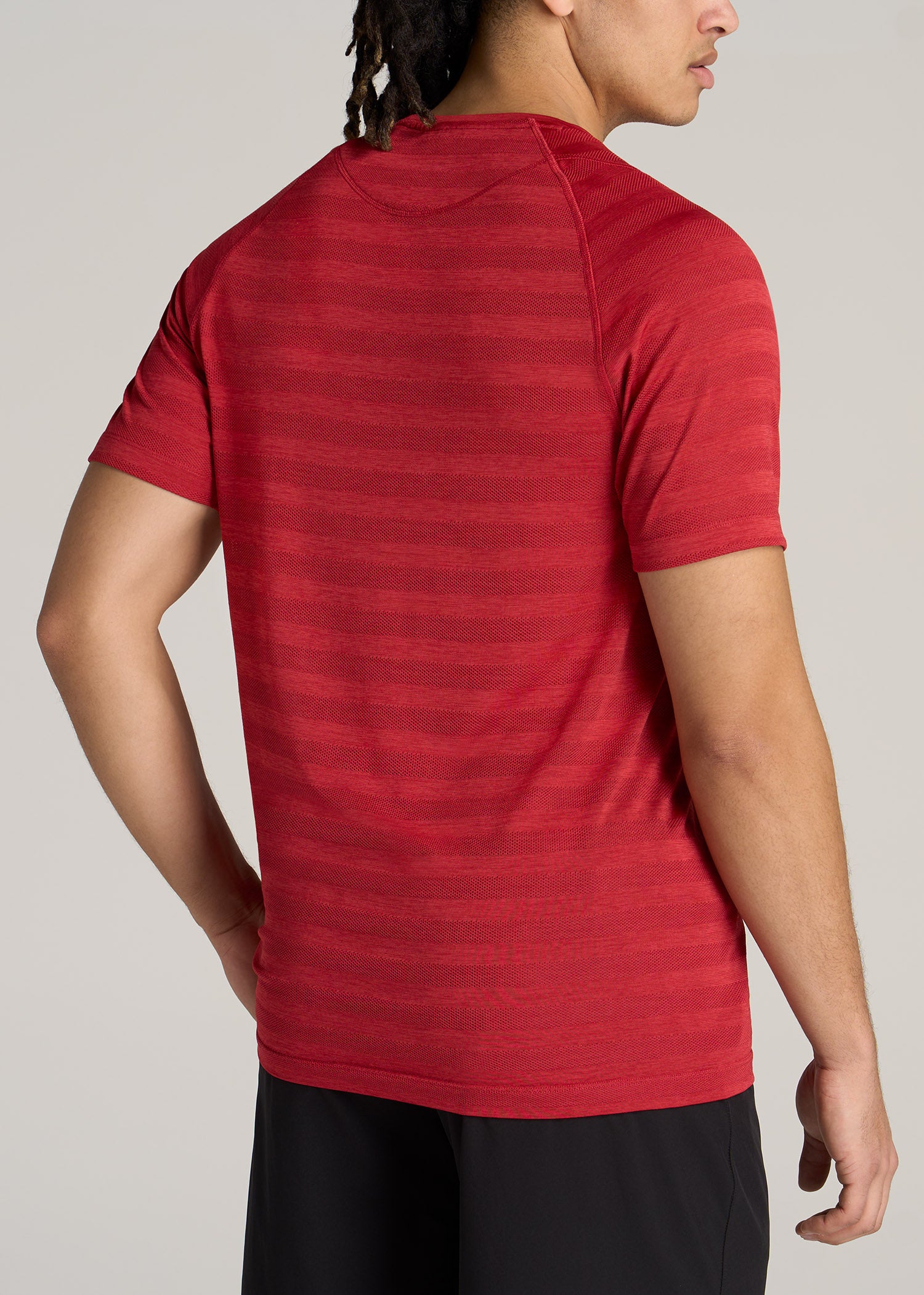 A.T. Performance Modern-Fit Crewneck Raglan Short Sleeve T-Shirt for Tall Men in Red Heather XL / Tall / Red Heather