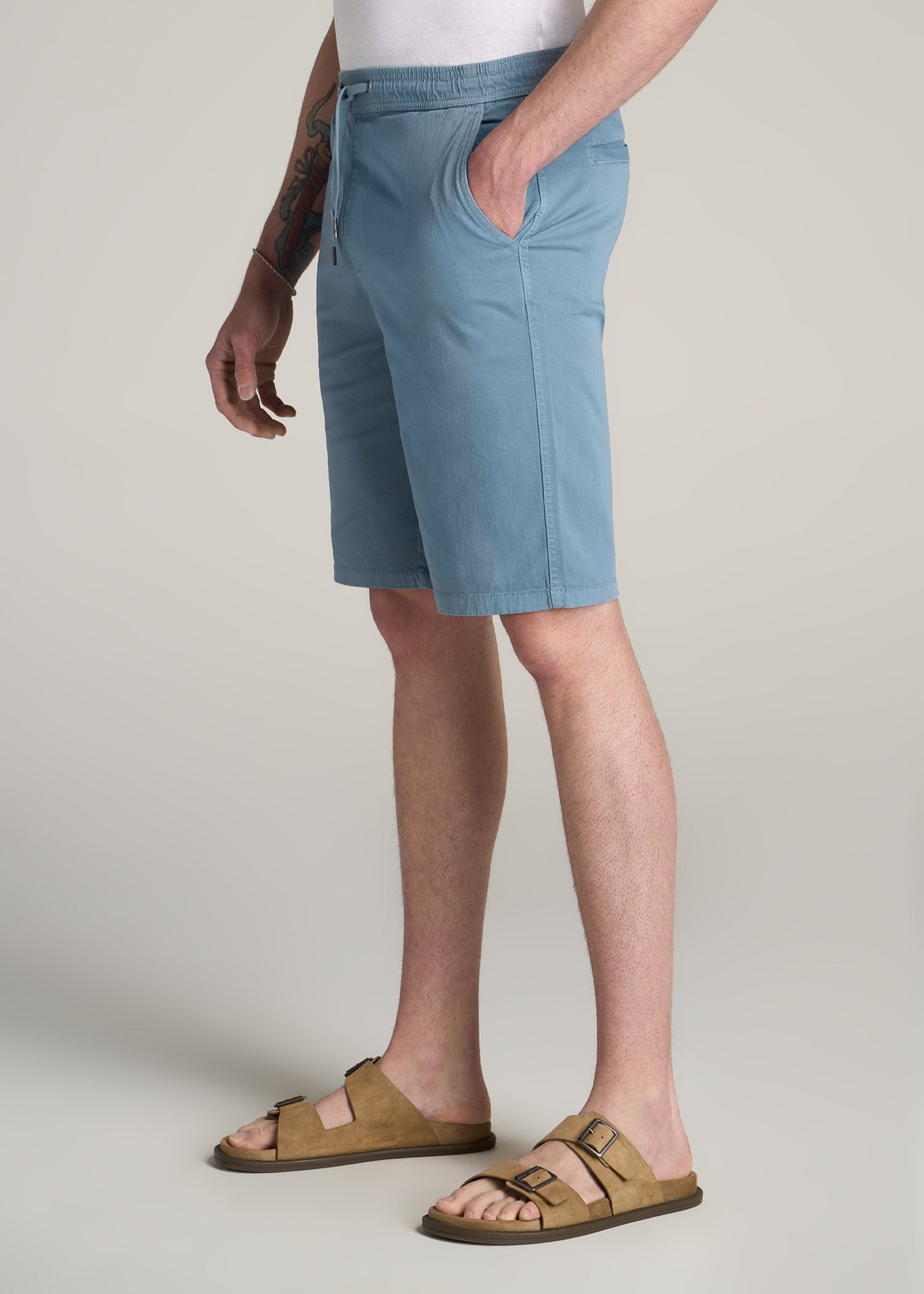 Stretch Twill Pull-On Shorts for Tall Men in Chambray