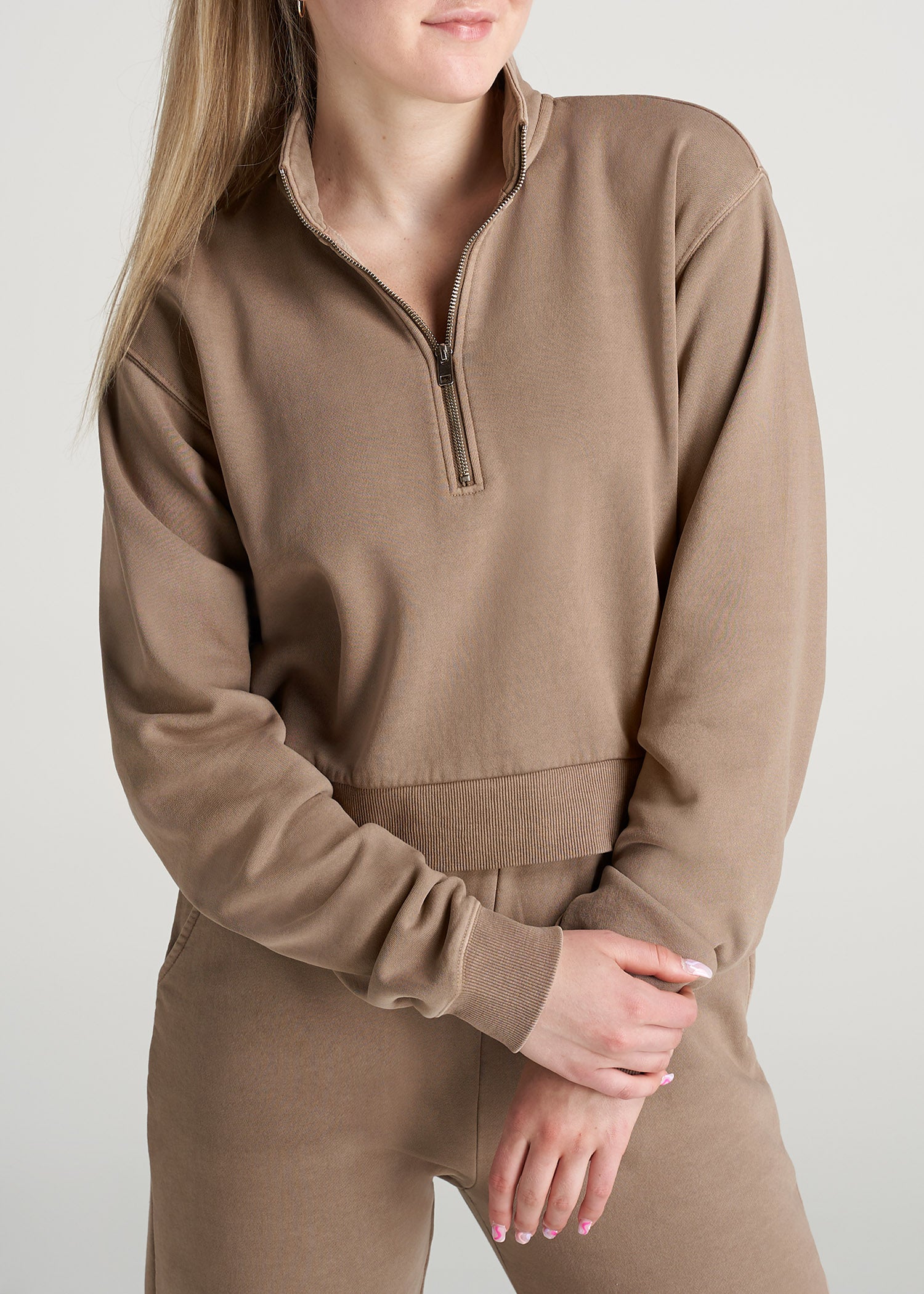 American-Tall-Women-80-20-HalfZip-GD-Sweatshirt-Latte-front