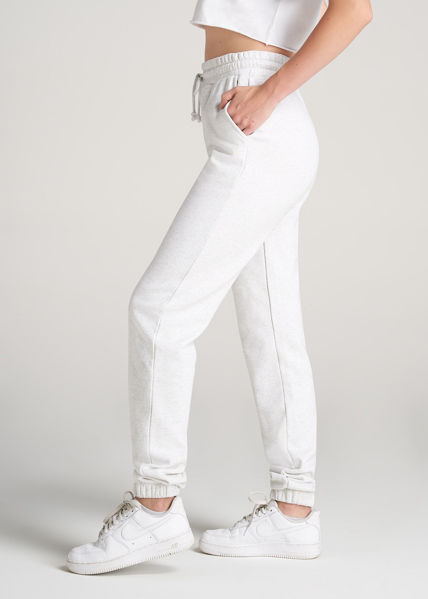 Tall Women's Fitted Sweatpants: High-Waisted White Sweatpants