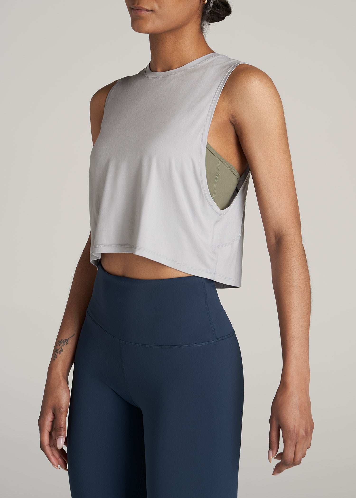 Women Sleeveless Cropped Camisole Top
