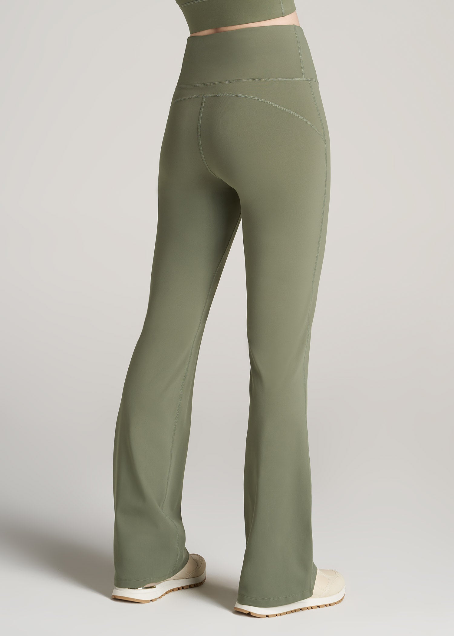 Women Olive  Black Colorblock Crop Top With Yoga Pants