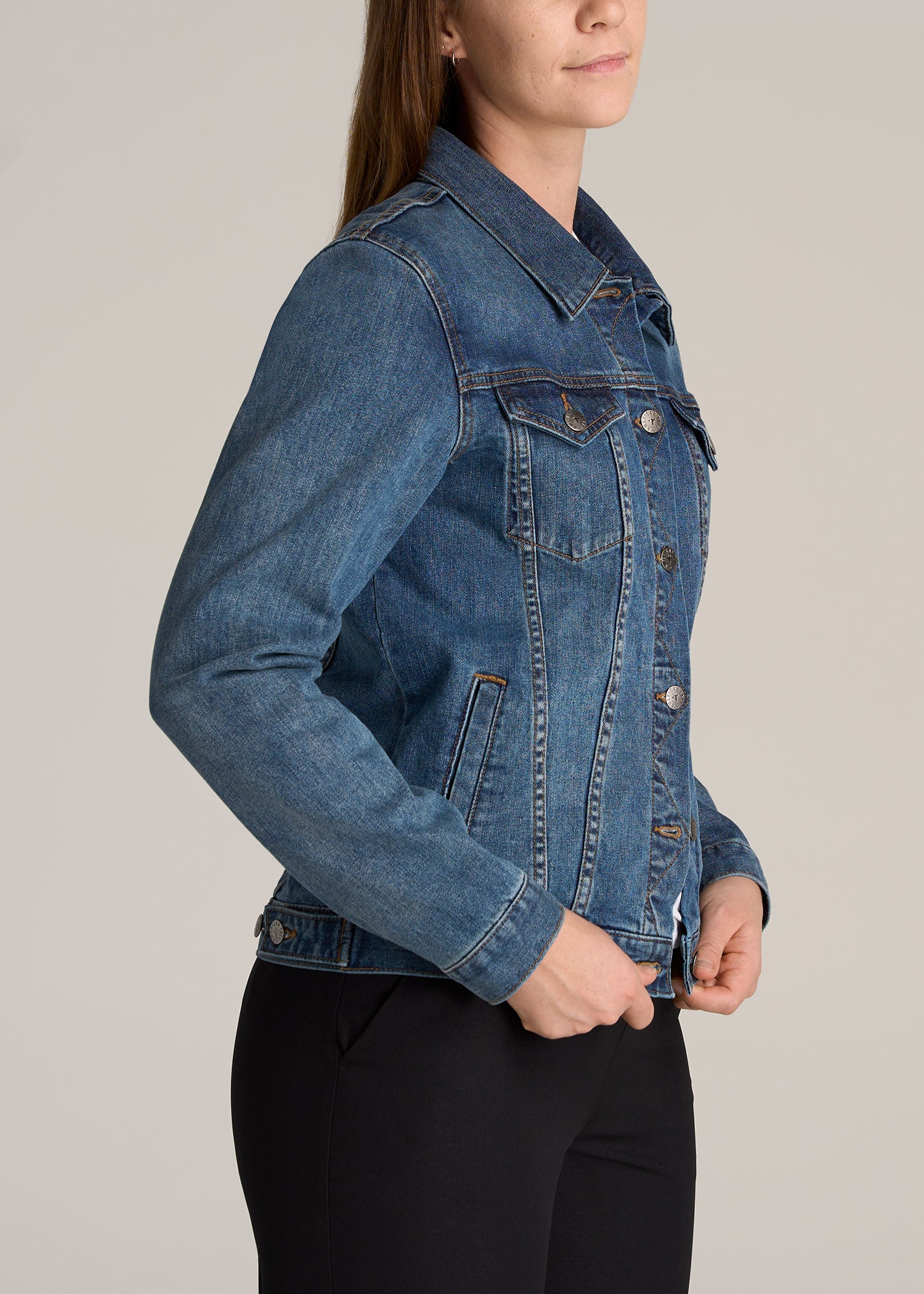 7 Jean Jacket Outfits For Any Occassion | Woman's World