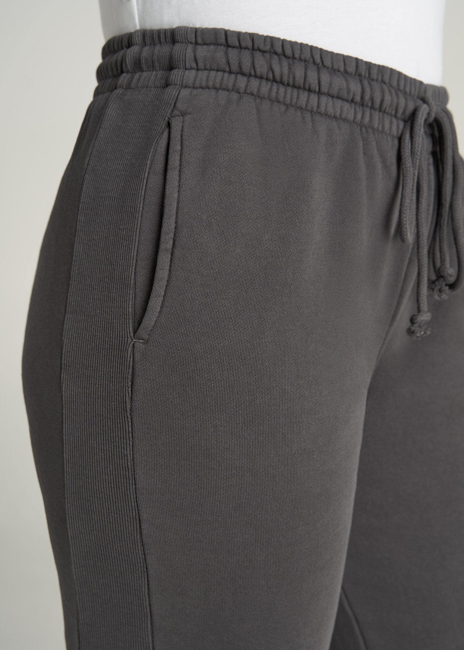 Slim Sweatpants Women's: High-Waisted Tall Women Black Sweatpants –  American Tall