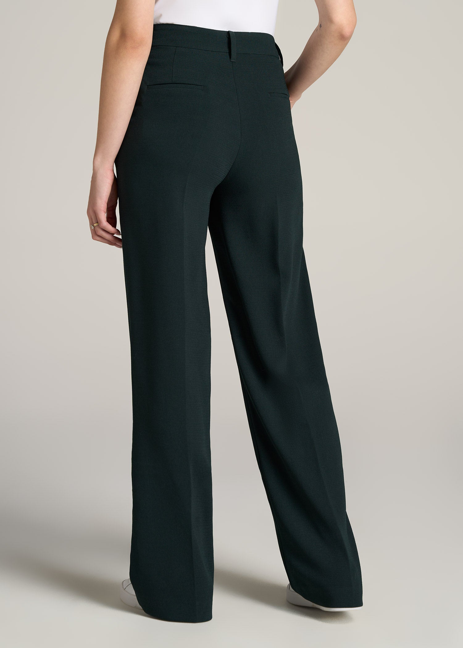 Bar Iii Women's High-Rise Textured Crepe Wide-Leg Pants, Created for Macy's  | Plaza Las Americas
