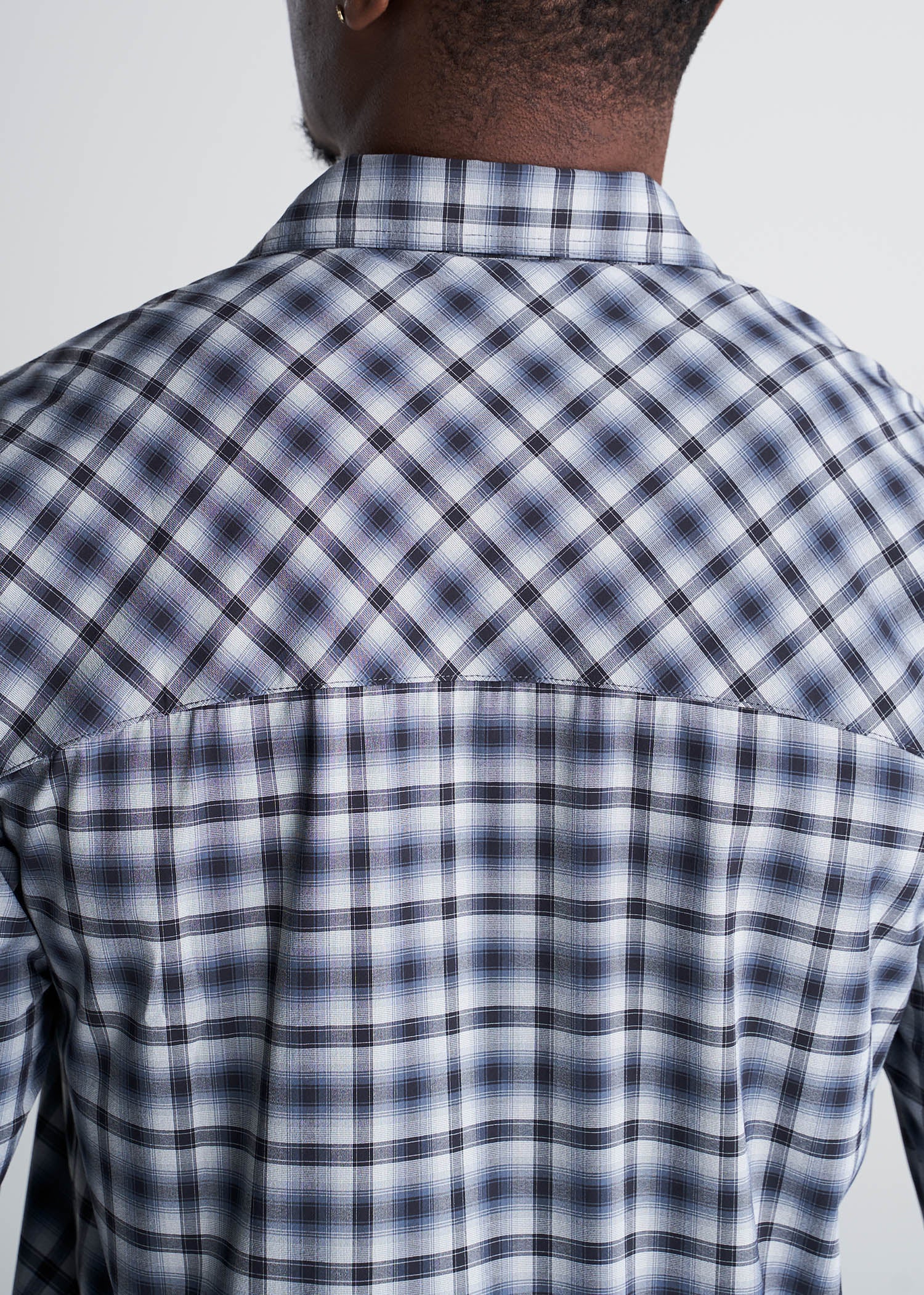 American_Tall_Mens_Hiking_Longsleeve_Button_Up_MidnightCanyon-BackDetail